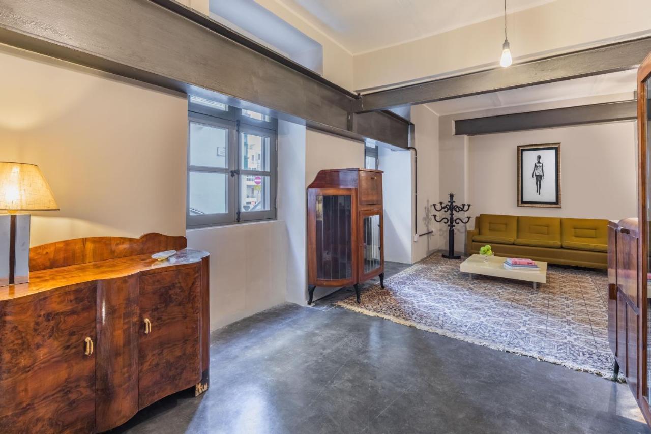 Stylish Retro Suites Флоріана Екстер'єр фото