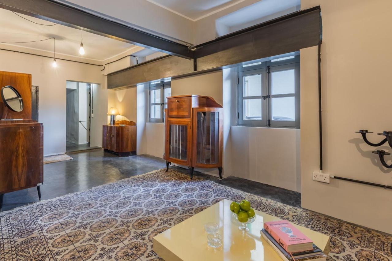 Stylish Retro Suites Флоріана Екстер'єр фото